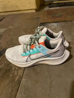 Nike air  zoom Pegasus 38 gray color and 7.5 size