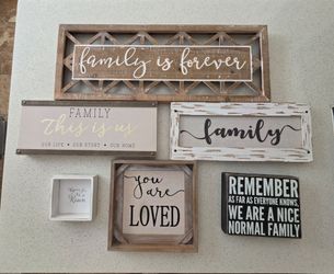 Charming 6-Piece Farmhouse Gallery Wall Sign Set