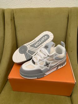 Lv stake gray