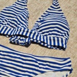 New Women's  Bathing Suit  -  Size Medium
