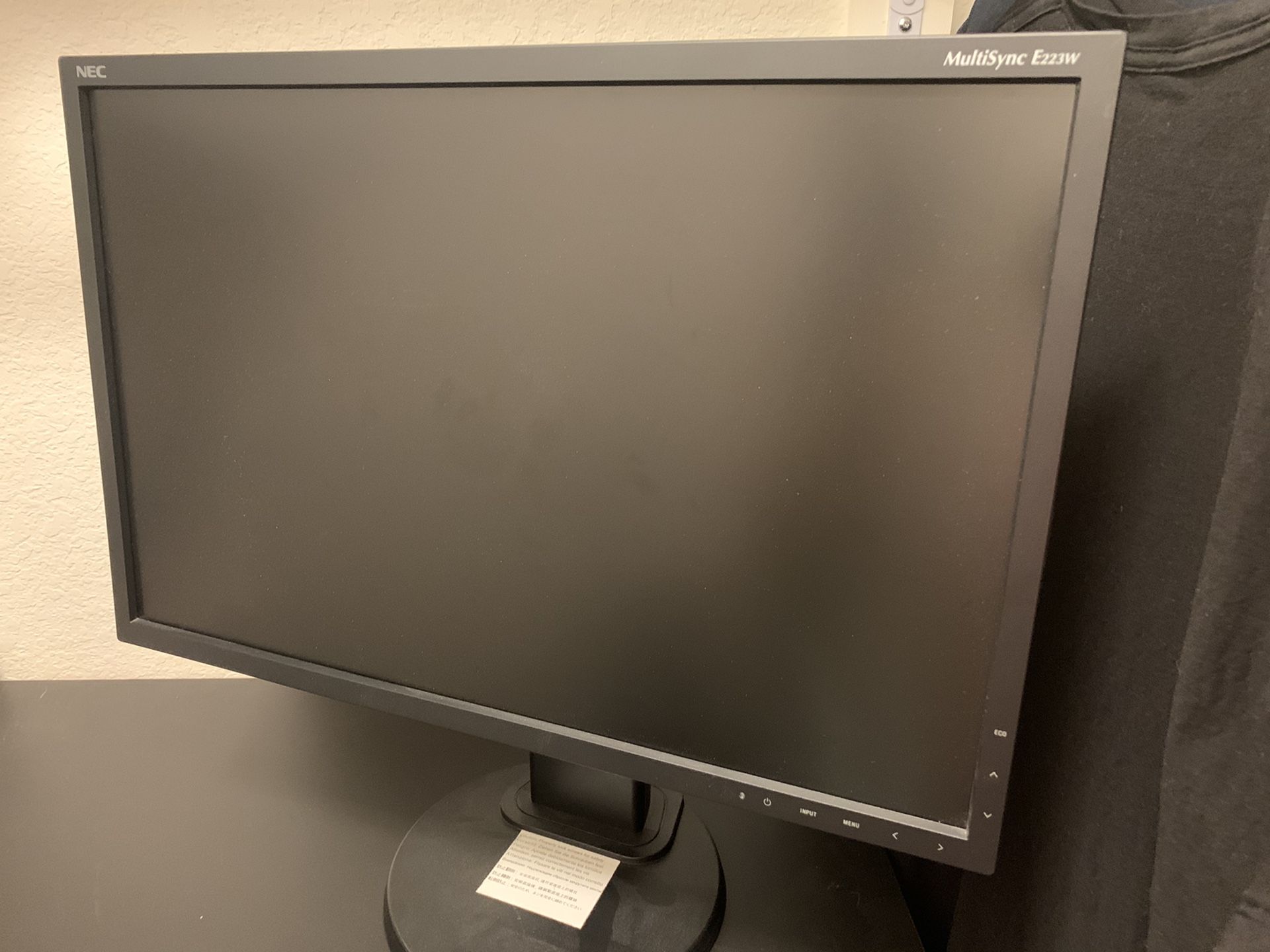 NEC MultiSync E223W-BK - 22" LED Monitor