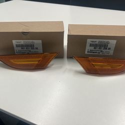 Porsche 991 OEM Corner Light Set