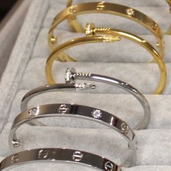 Bag Included: Bracelets And Rings✨