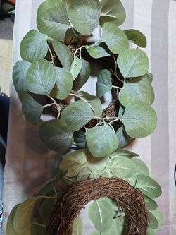 NEW 2 /6 Inch Wreaths With Eucalyptus 