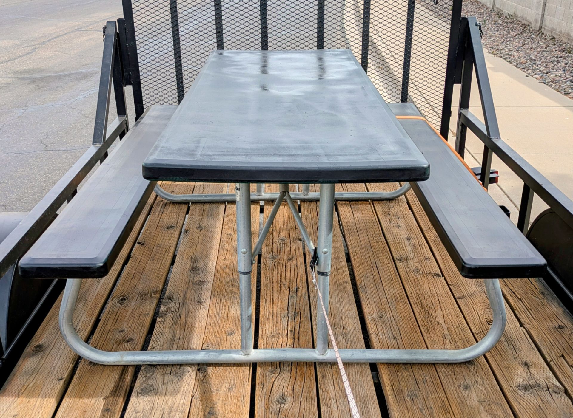 Picnic table, Rubbermaid, full size, excellent condition