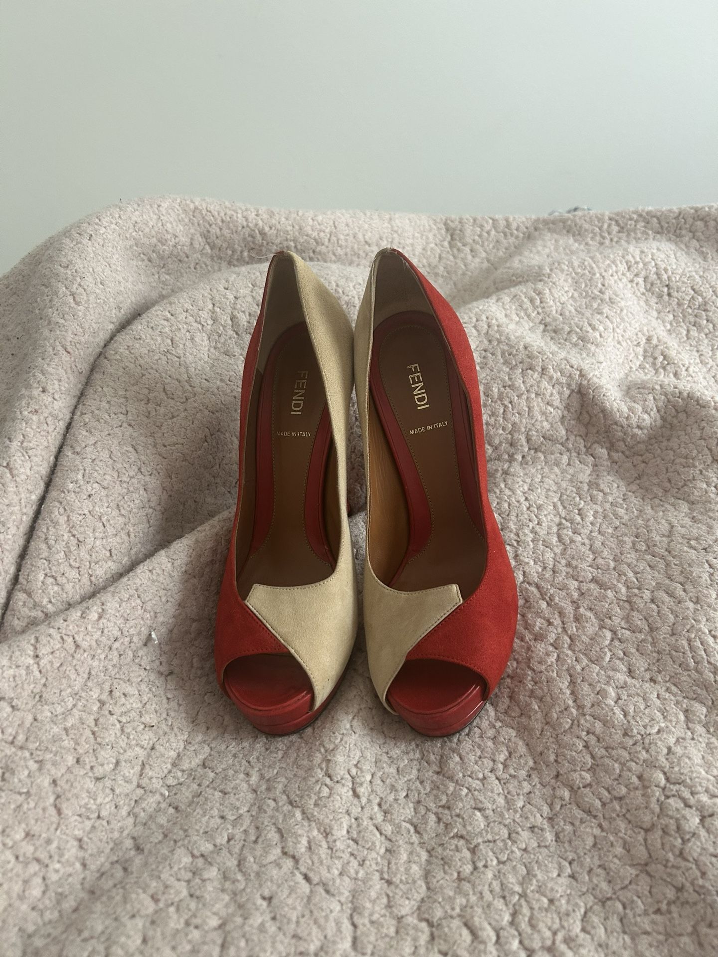 Fendi High Heels Size 8.5, Suede Red & Tan