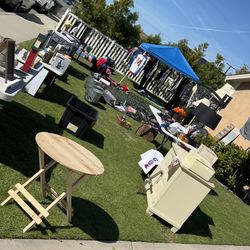 BEST YARD SALE EVER!!!