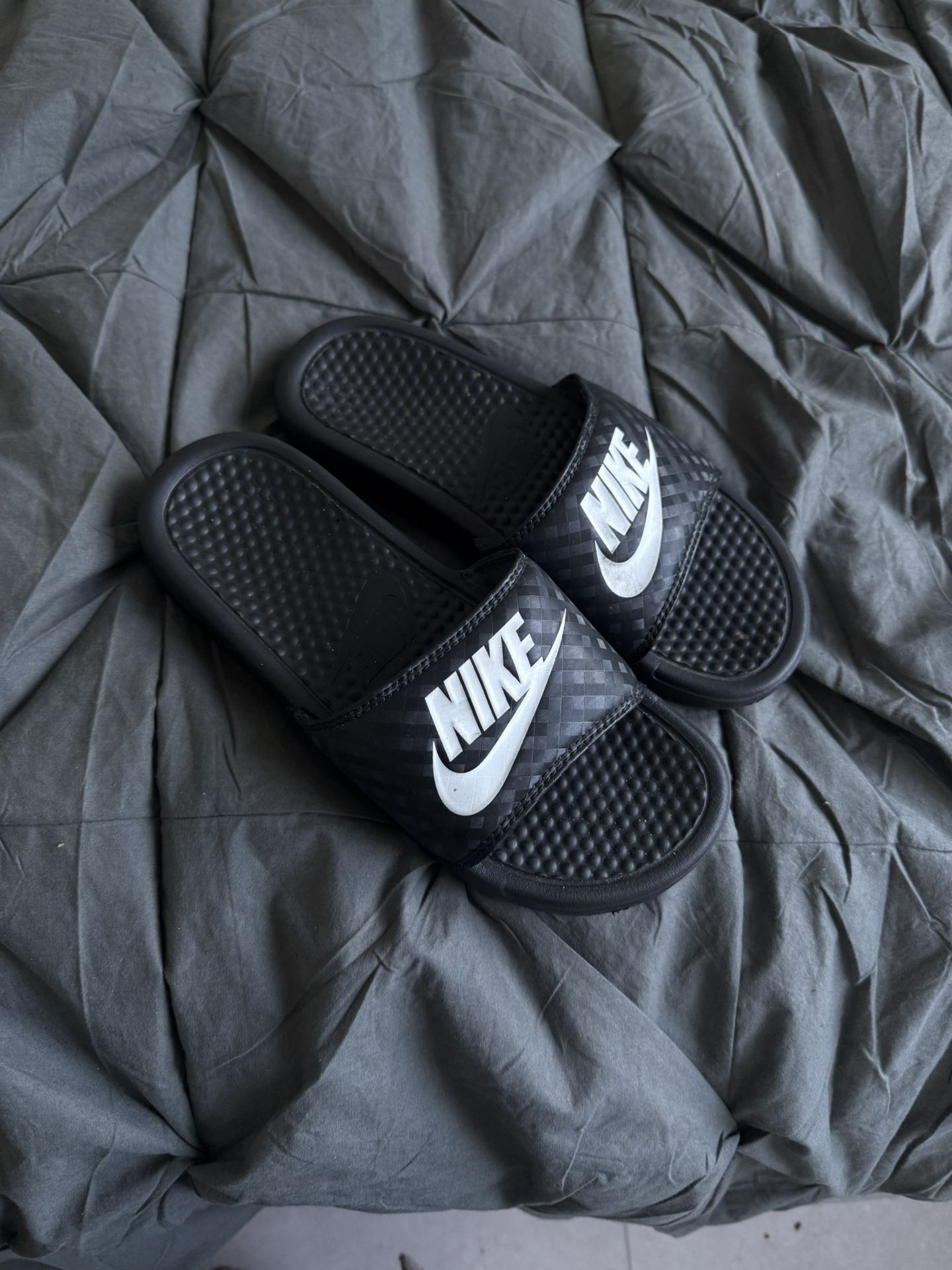 Brand New Nike Slides Size 7. $15 Or Best Offer