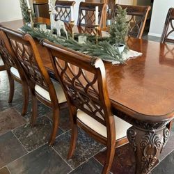 Henredon Formal Dining Table Set