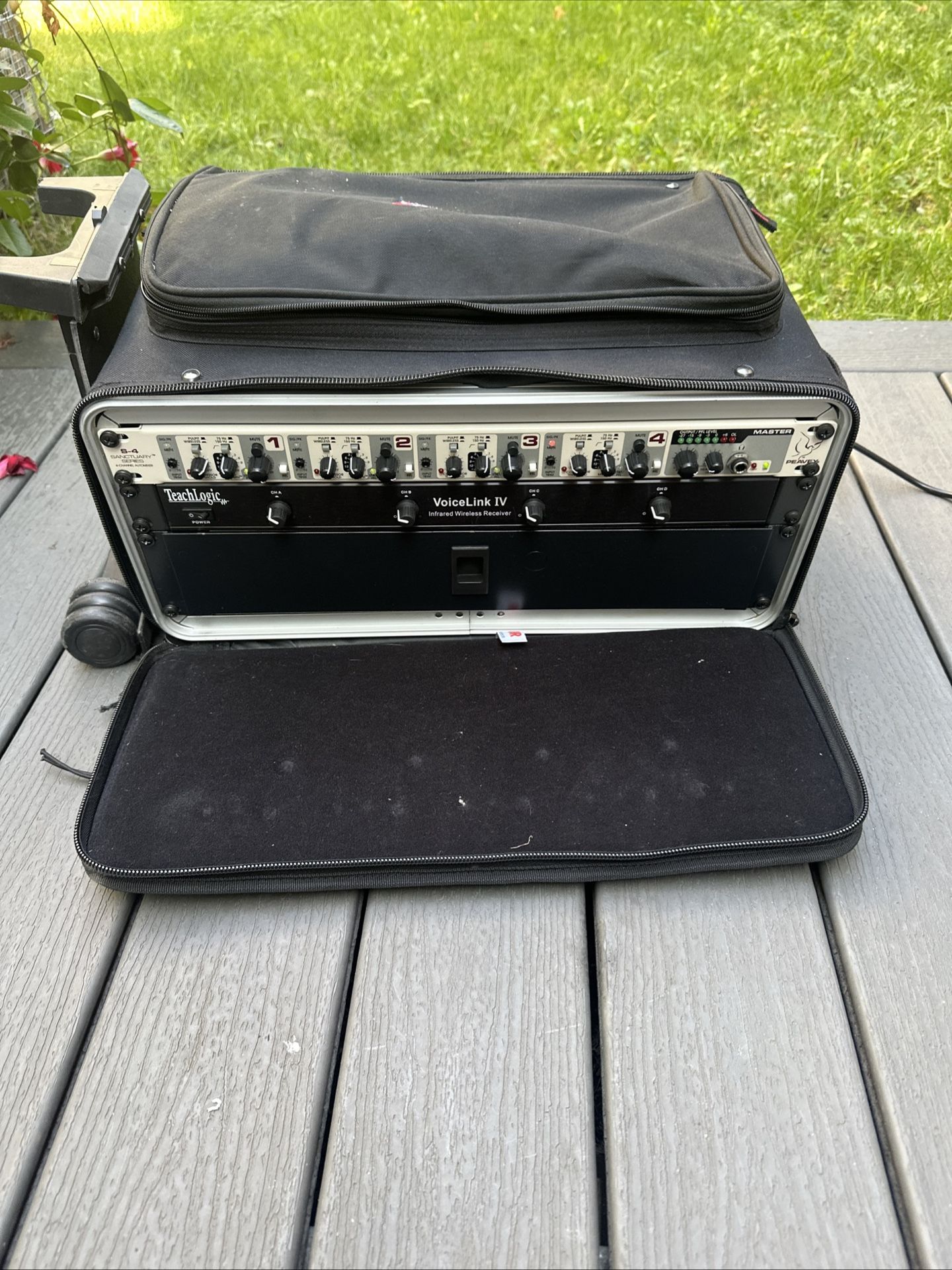 Peavey Sanctuary Series S-4