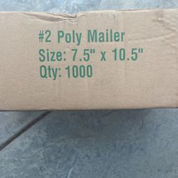 Poly mailer