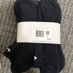 NWT Nike Socks