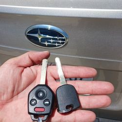 Car Keys / Llaves De Carro