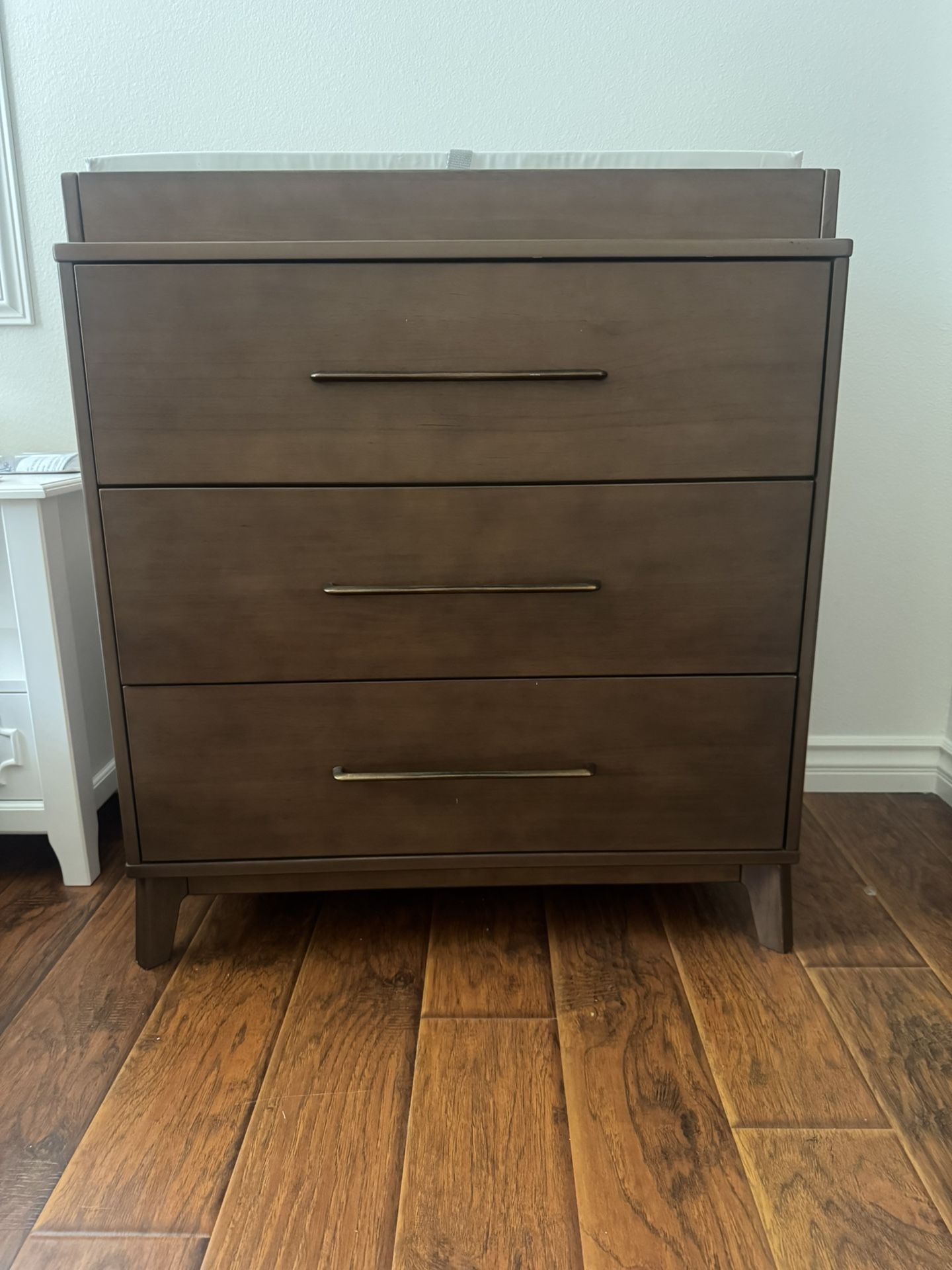 Changing Table & Dresser (Convertable)