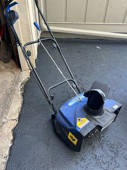 Snow Joe Electric Snow Blower