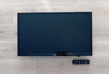 Samsung 32" 720p Smart HD LED TV - Black