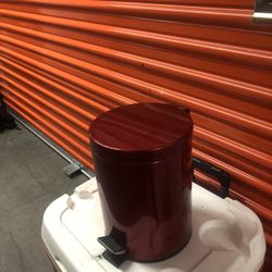 Trash Can Small 