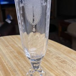 Key Hole Vase