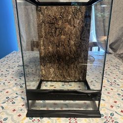 Like New Zoo Med Front Opening Reptile Terrarium/Tank! (12in Length × 12in Width × 18in Height)