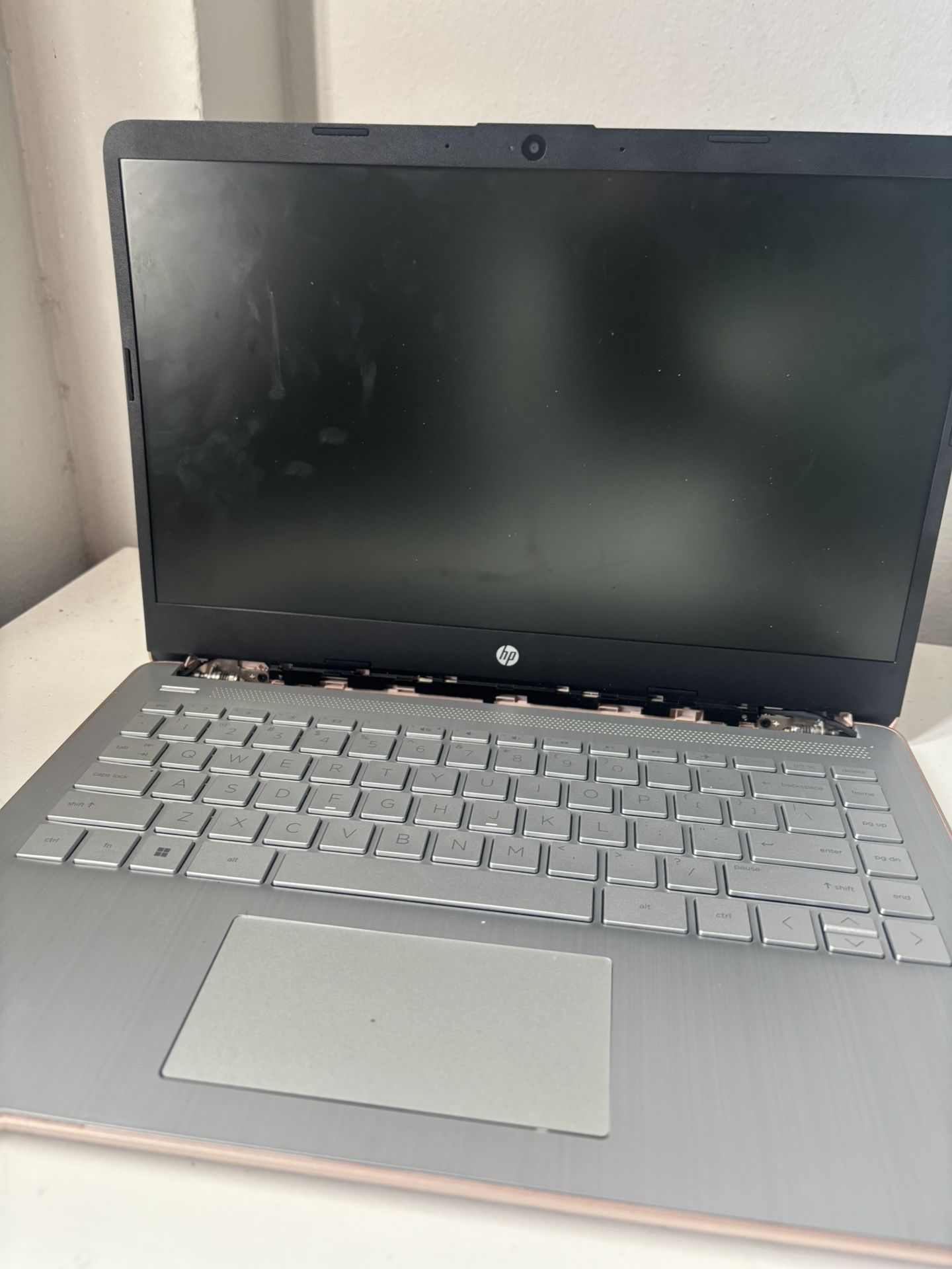 HP Laptop Ryzen 5