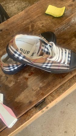 Men’s casual shoes