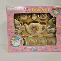 Vintage Arthur Tea Set