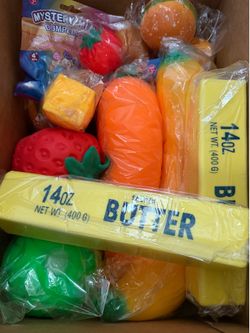 Full box of mixed squishies
