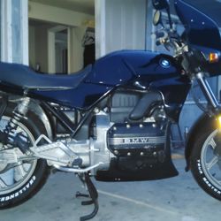 BMW K750
