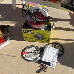 Circular Saw With Laser 7-1/4 With Extra Blade 