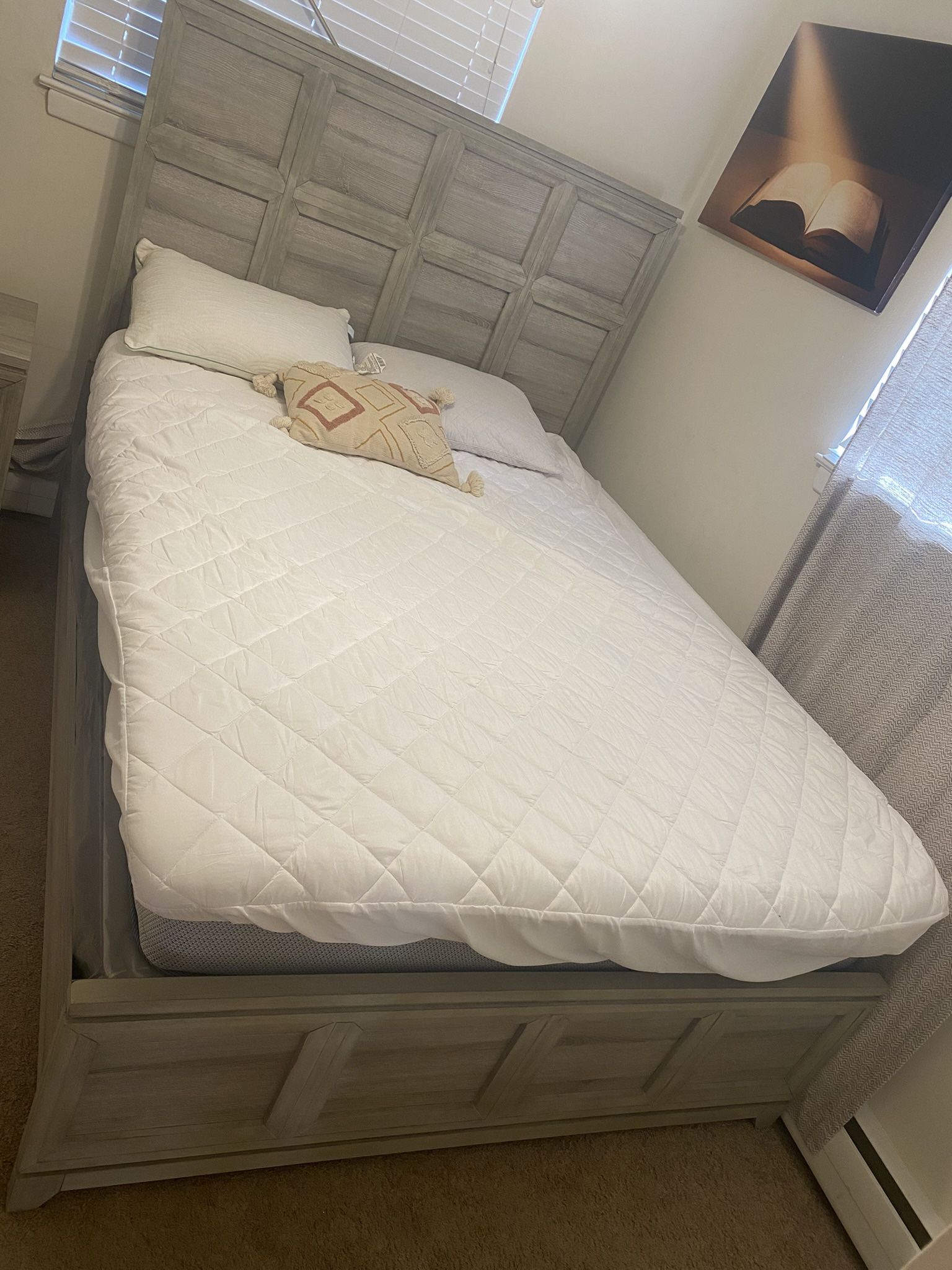 Queen Bedroom Set