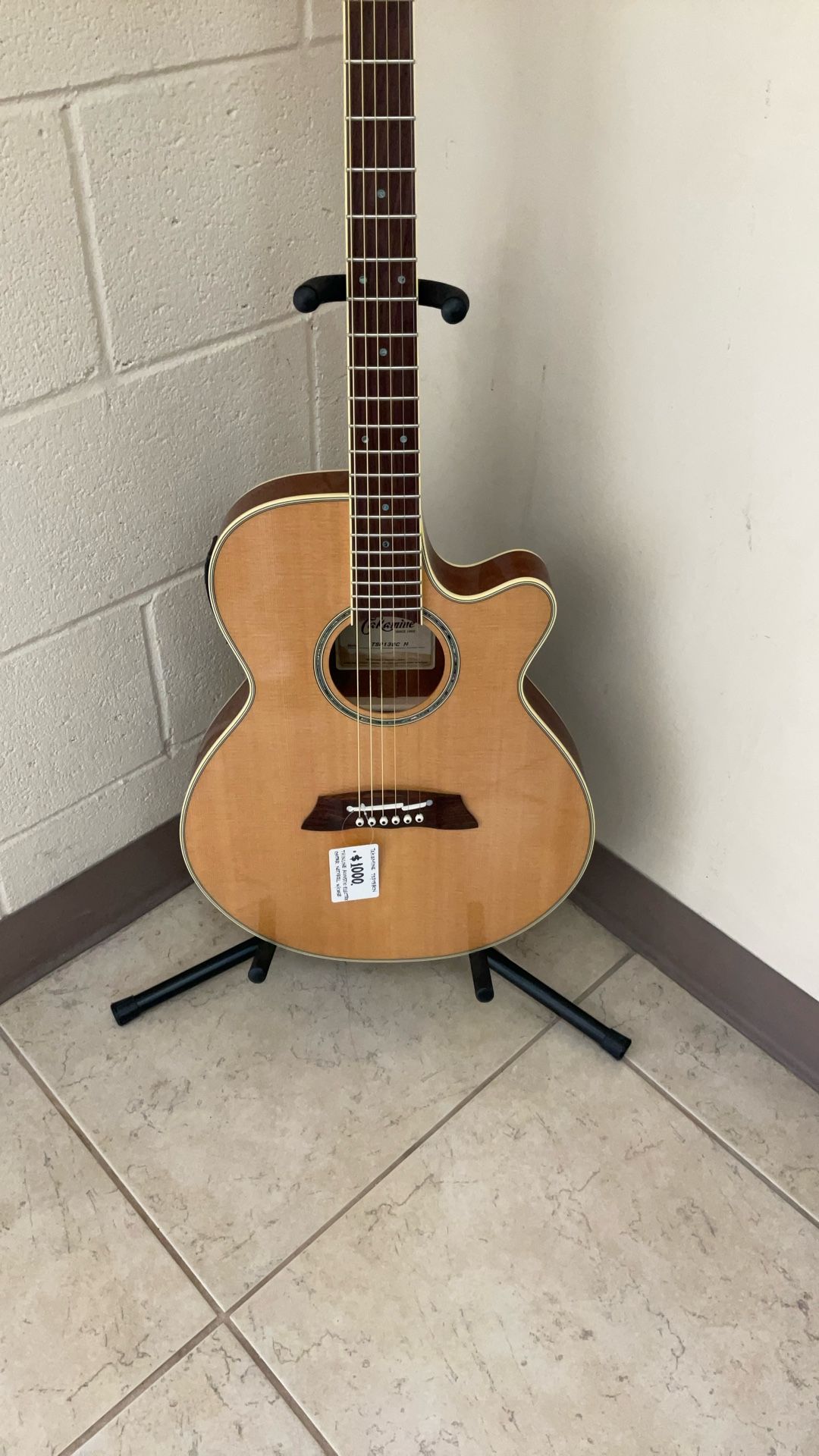 TAKAMINE TSP138CN THINLINE ACOUSTIC-ELECTRIC.