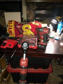 Milwaukee impact tools and drill sets bits