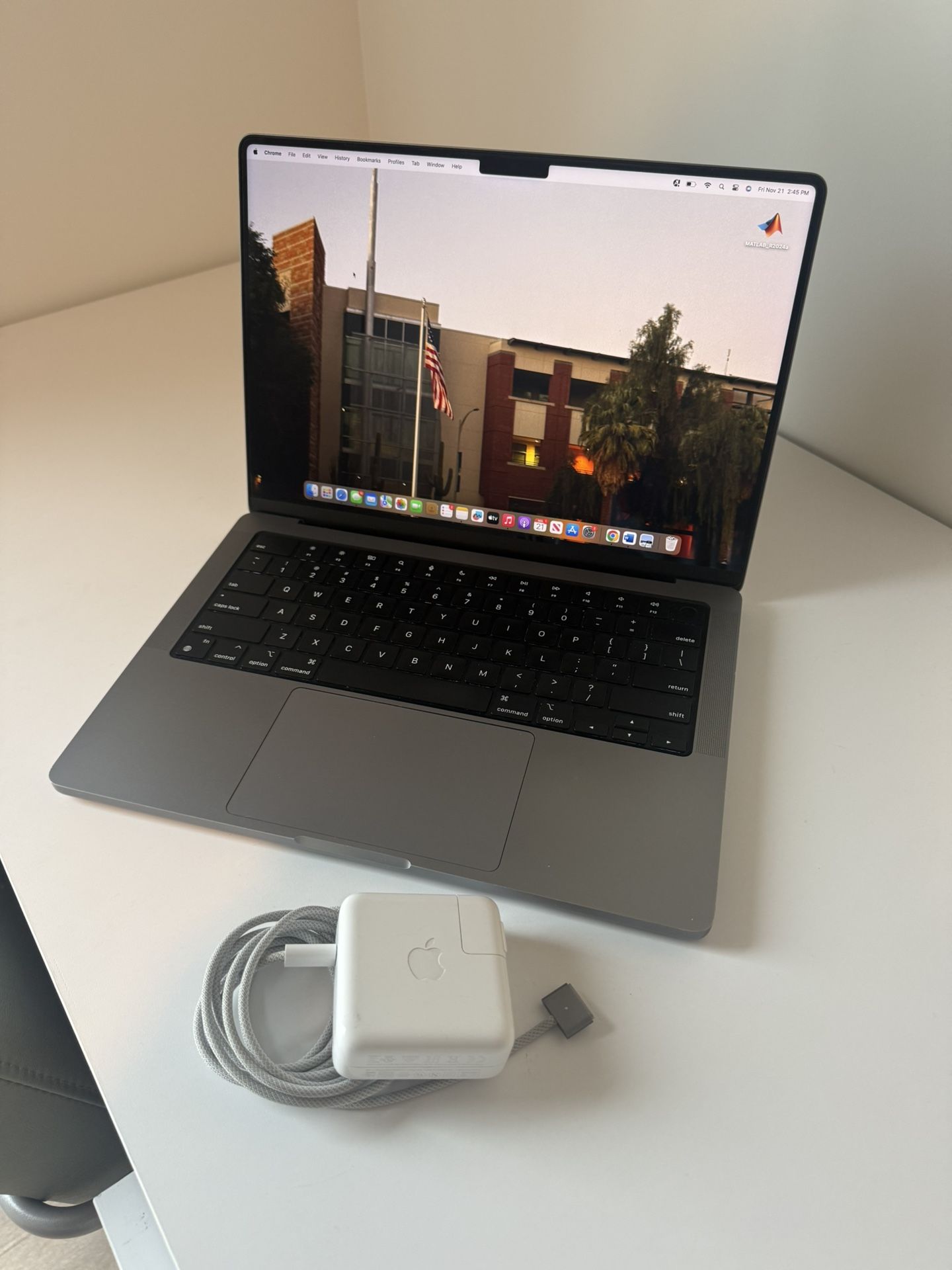 2021 MacBook Pro M1 pro 14”