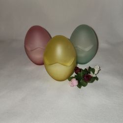 Frosted Glass Easter Eggs Candle Holders 