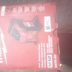 Milwaukee Compact Inflator