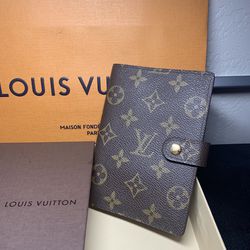 Authentic Louis Vuitton Agenda