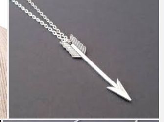 Arrow necklace