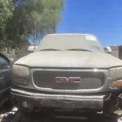 Gmc Yukon Denali Front Clip 
