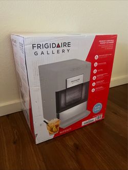 Frigidaire Gallery Nugget Ice Maker ( New in Box )