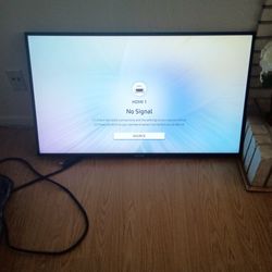 TV Samsung 42 Inch UHD Crystal