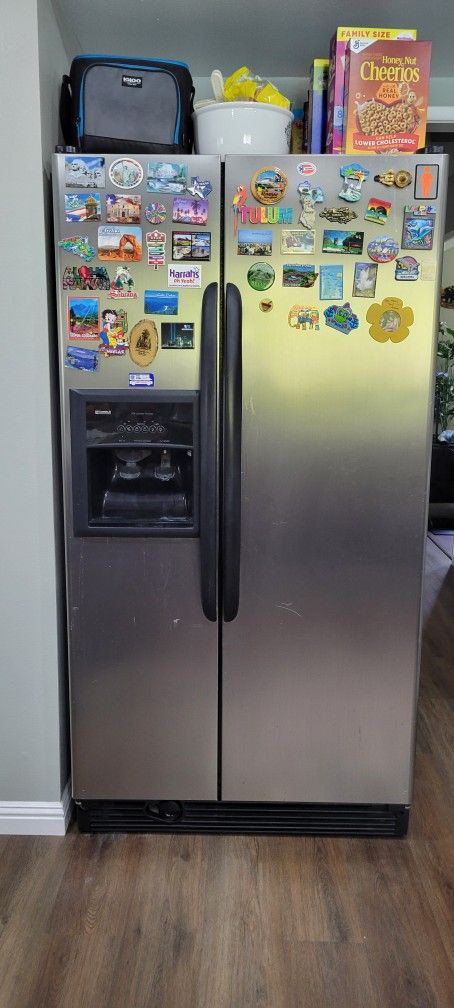 Kenmore Refrigerator (Carson)