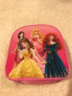 Disney Princess (belle, mulan, Merida, aurora) lunchbox