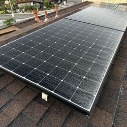 🧼We Clean Your Solar Panels The Right Way!🧼