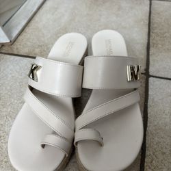 Michael Khors 5.5