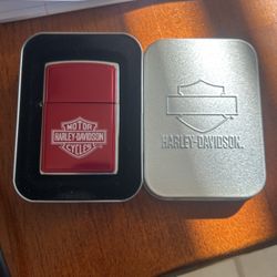 Zippo Harley Davidson, Red Anodized Bar and Shield