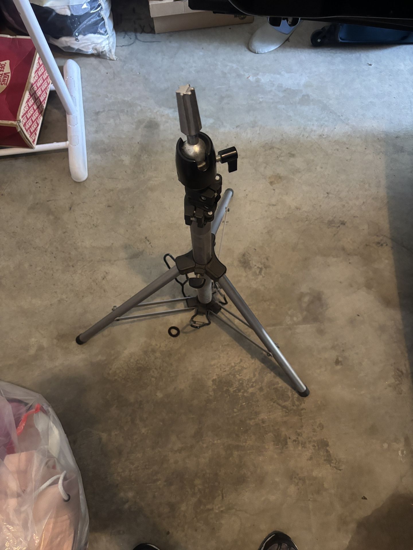 Tripod/stand