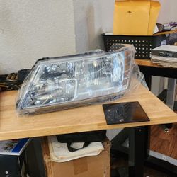Dodge Journey Headlight Assembly 