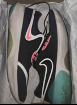 Nikes mens sz 13
