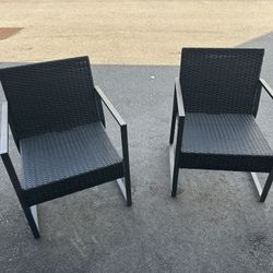 Outdoor Chairs 