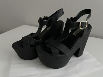 Steve Madden High heel Black Sandals-Size: 9.5